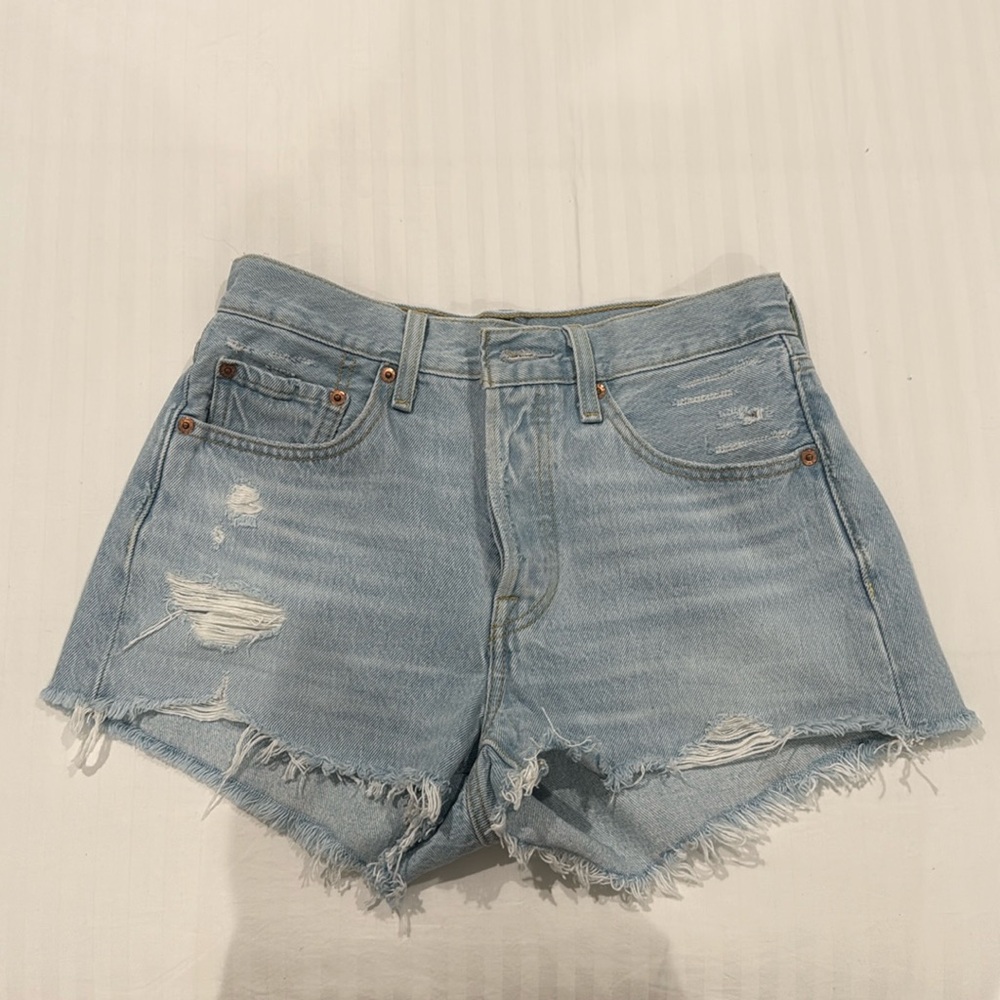 NWOT Levi’s 501 High Rise Denim Shorts - Picture 2 of 12
